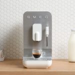 اسپرسوساز اتوماتیک SMEG سفید BCC02