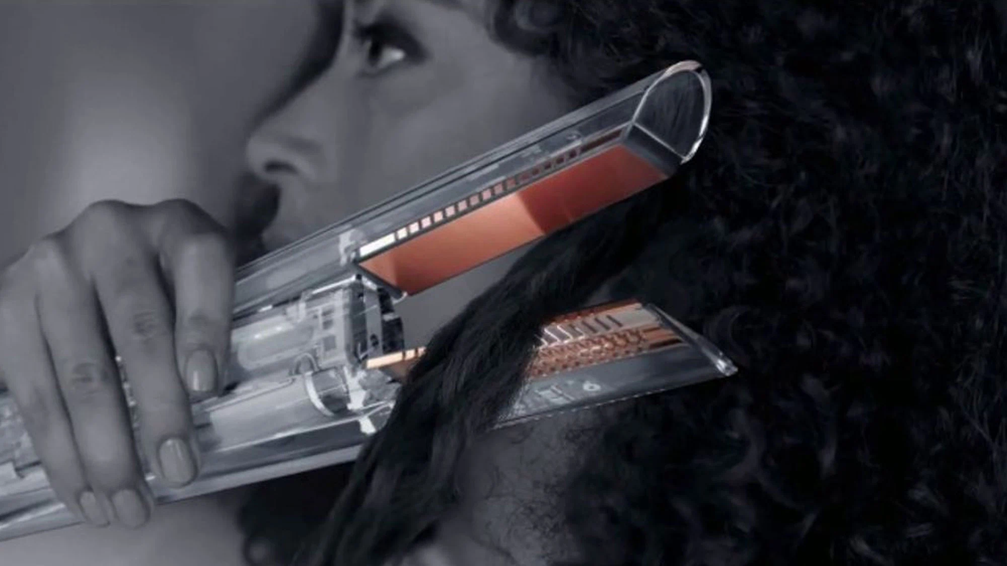 اتو مو دایسون Corrale، حالت دهی موهای ضخیم و پرپشت